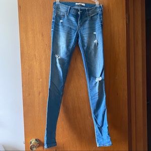 Hollister low rise super skinny ripped jeans